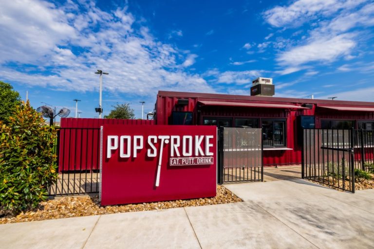 PopStroke Celebrates Grand Opening