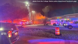 Fire Destroys Harvey Washbangers Restaurant And Laundromat